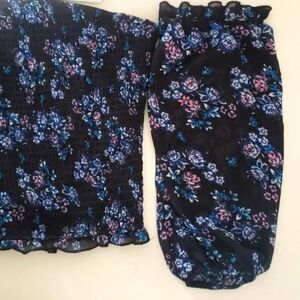 Wild Fable Floral Print Smocked Top Women’s Sz Medium Boho Hippie